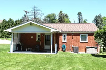390 Streets Run Rd, Pittsburgh, PA 15236 - Photo 8