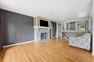 105 Berkeley Dr, Ross Twp, PA 15237 - Photo 14