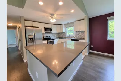 1501 N Randolph Drive, Jefferson Hills, PA 15025 - Photo 4
