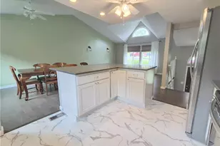 1501 N Randolph Dr, Jefferson Hills, PA 15025 - Photo 10