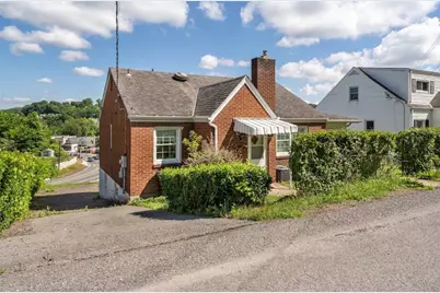 6616 Overlook St, South Park, PA 15129 - Photo 2