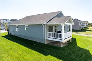 321 Coughton Cross Dr, Lancaster Township, PA 16037 - Photo 32