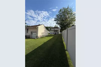 312 E Georgia Ave, Connellsville, PA 15425 - Photo 6