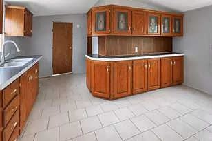 173 Jane Ln, Mahoning Township, PA 16116 - Photo 4