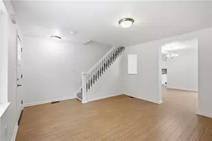 314 Renova, Pittsburgh, PA 15207 - Photo 4