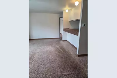 1001 Grandview Ave #701, Bridgeville, PA 15017 - Photo 4