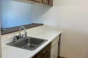 1001 Grandview Ave, Bridgeville, PA 15017 - Photo 8