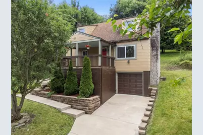 2711 Homestead Duquesne Rd, West Mifflin, PA 15122 - Photo 1
