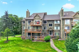 5322 Summit Dr, Hidden Valley, PA 15502 - Photo 2