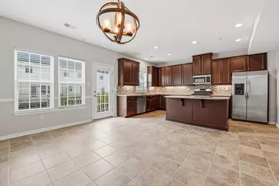 2305 Pointe View Drive, Adams Township, PA 16046 - Photo 8
