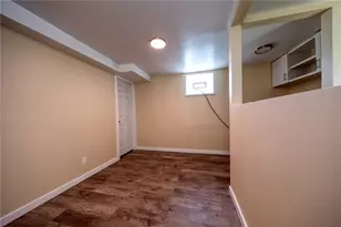 1030 Scott Ave, Jeannette, PA 15644 - Photo 28