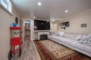 1030 Scott Ave, Jeannette, PA 15644 - Photo 34