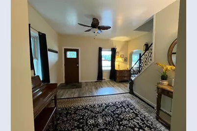 1030 Scott Avenue, Jeannette, PA 15644 - Photo 8