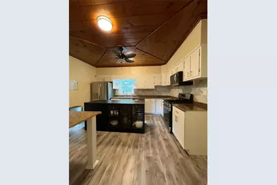 1030 Scott Avenue, Jeannette, PA 15644 - Photo 14