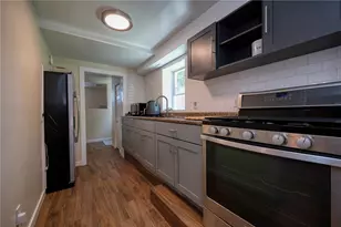 1030 Scott Ave, Jeannette, PA 15644 - Photo 32