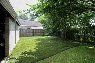 1030 Scott Ave, Jeannette, PA 15644 - Photo 44