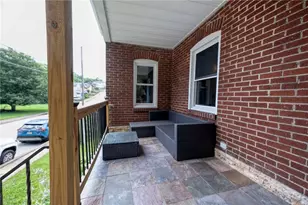 1030 Scott Ave, Jeannette, PA 15644 - Photo 4
