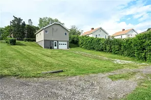 400 E 4th Ave, Smith Township, PA 15054 - Photo 32