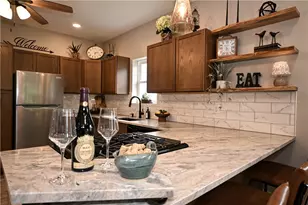 400 E 4th Ave, Smith Township, PA 15054 - Photo 12