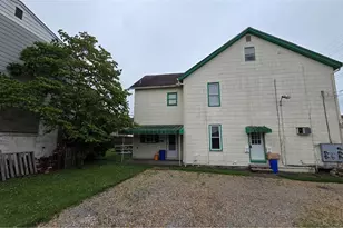 2038 Constitution Blvd, New Kensington, PA 15068 - Photo 4