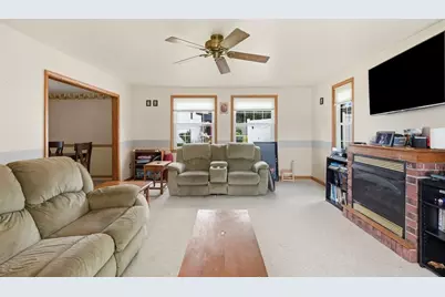 219 Maple Dr, Brighton Township, PA 15009 - Photo 12