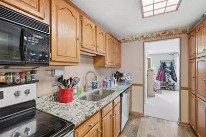 219 Maple Dr, Brighton Township, PA 15009 - Photo 6