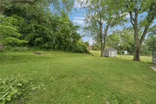 536 Vale Dr, Pittsburgh, PA 15239 - Photo 36
