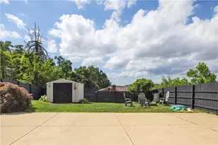 4470 Woodhill Dr, Munhall, PA 15120 - Photo 26