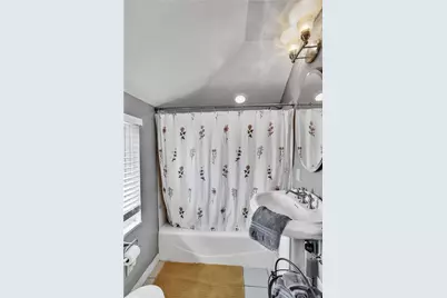 4470 Woodhill Dr, Munhall, PA 15120 - Photo 16