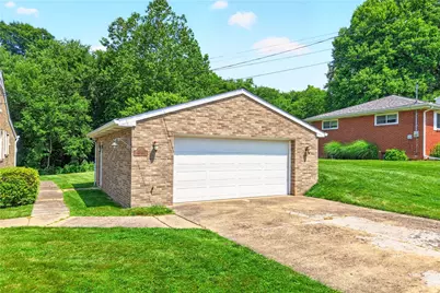 1820 Pierce St, Aliquippa, PA 15001 - Photo 38