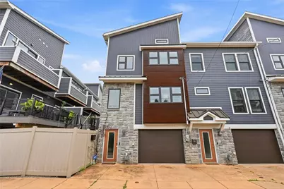 2652 Larkins Way, Pittsburgh, PA 15203 - Photo 2