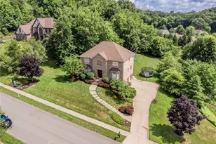 402 Honey Locust Dr, Cranberry Township, PA 16066 - Photo 10