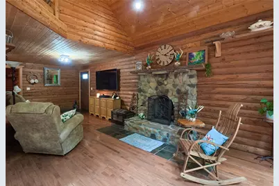 376 Urey School Rd, Sandy Lake Township, PA 16145 - Photo 12