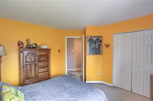 1871 Pioneer Dr, Pittsburgh, PA 15143 - Photo 36