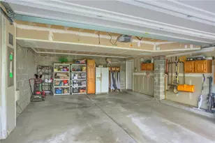 1871 Pioneer Dr, Pittsburgh, PA 15143 - Photo 42