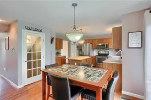 1871 Pioneer Dr, Pittsburgh, PA 15143 - Photo 16