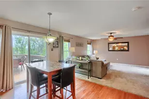 1871 Pioneer Dr, Pittsburgh, PA 15143 - Photo 18