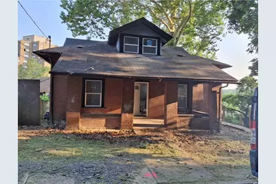 109 Phillips Pl, New Castle, PA 16101 - Photo 1