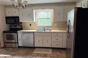 3407 Pinewood, West Homestead, PA 15120 - Photo 4