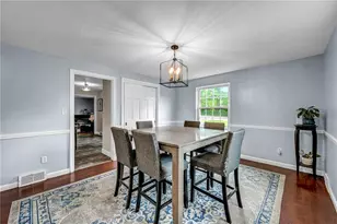 3225 Comanche Rd, Bethel Park, PA 15241 - Photo 10