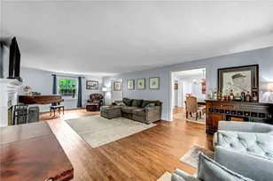 3225 Comanche Rd, Bethel Park, PA 15241 - Photo 6