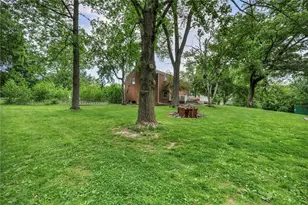3225 Comanche Rd, Bethel Park, PA 15241 - Photo 40