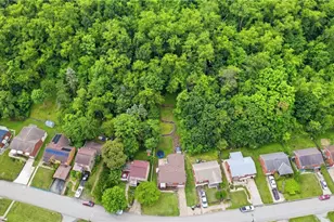 3330 Orchard Dr, Liberty Boro, PA 15133 - Photo 38