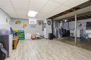 3330 Orchard Dr, Liberty Boro, PA 15133 - Photo 26