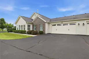 2192 Westview Cir, Lancaster Township, PA 16037 - Photo 34