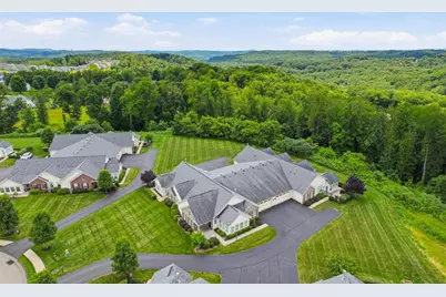 2192 Westview Cir, Lancaster Township, PA 16037 - Photo 44