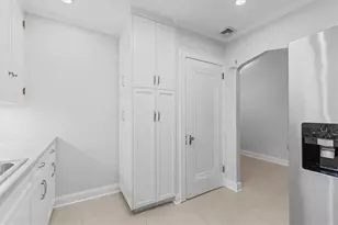 540 Lansdale Pl, Pittsburgh, PA 15228 - Photo 12