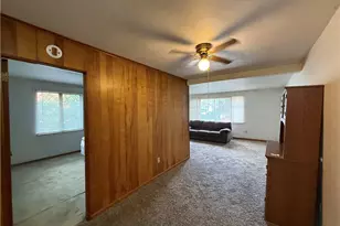 601 Sixth St, Pitcairn, PA 15140 - Photo 6