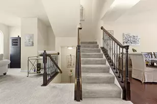601 Pointe View Dr, Adams Township, PA 16046 - Photo 12