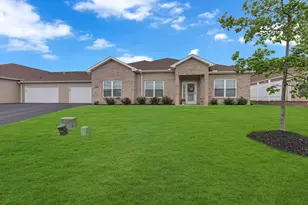 1706 Cherokee Dr, Chippewa Township, PA 15010 - Photo 30